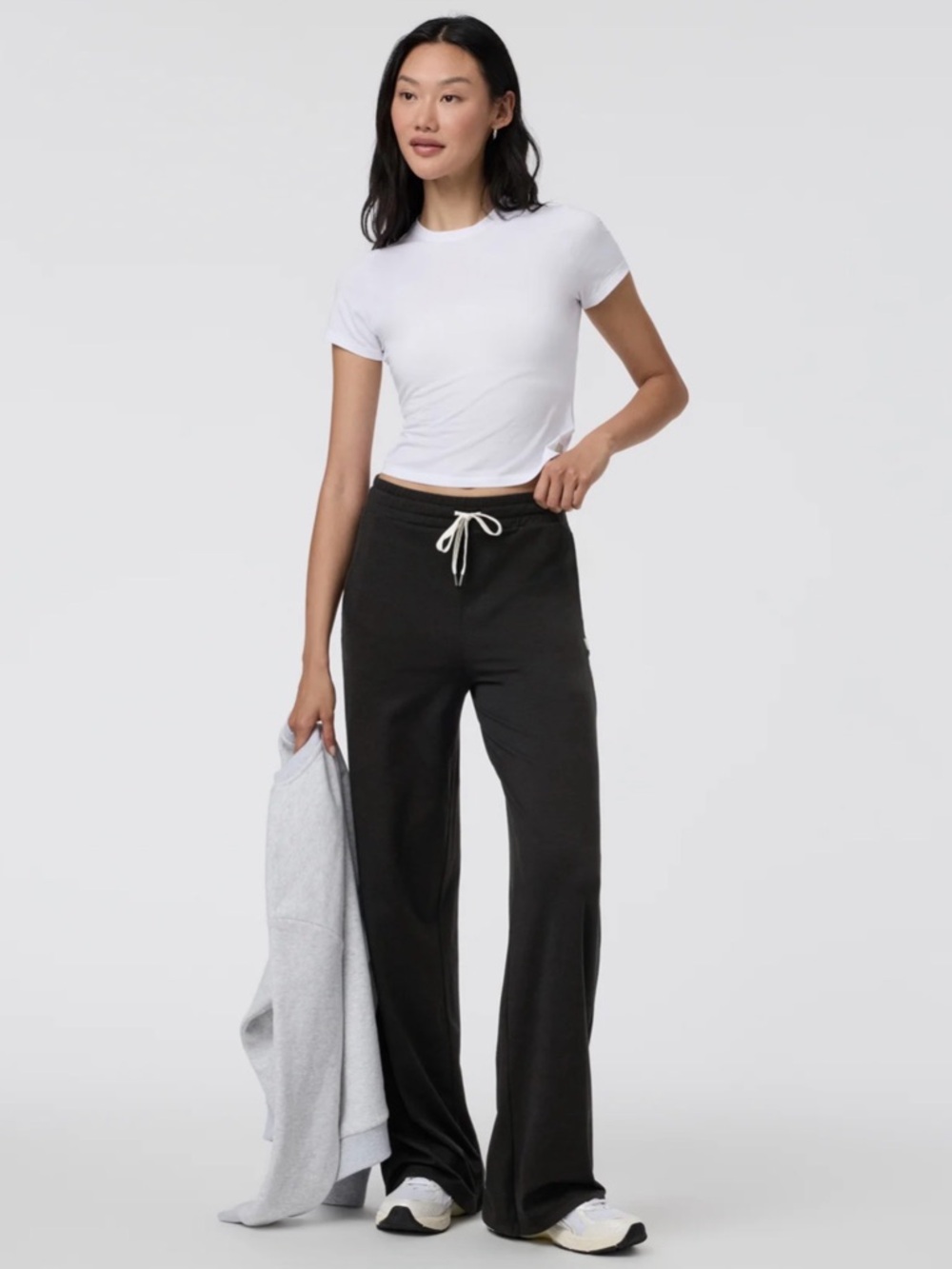 Vuori halo essential Black Wide-Leg Drawstring pant- long